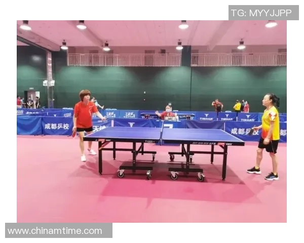 小球滚动“大沟通” 中外乒乓高手成都以球会友